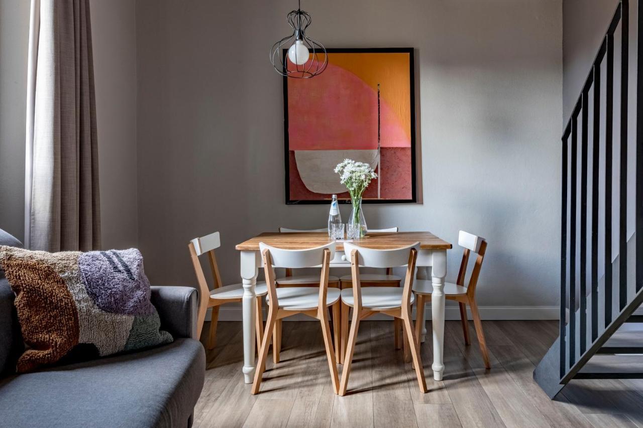 Apartamento Dúplex de 1 dormitorio con 2 sofás cama