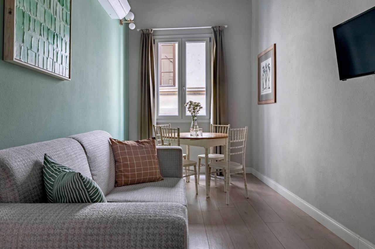Apartamento de 1 dormitorio con sofá cama